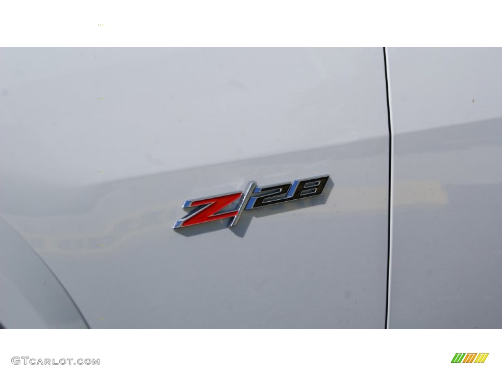 2014 Chevrolet Camaro Z/28 Coupe Marks and Logos Photos