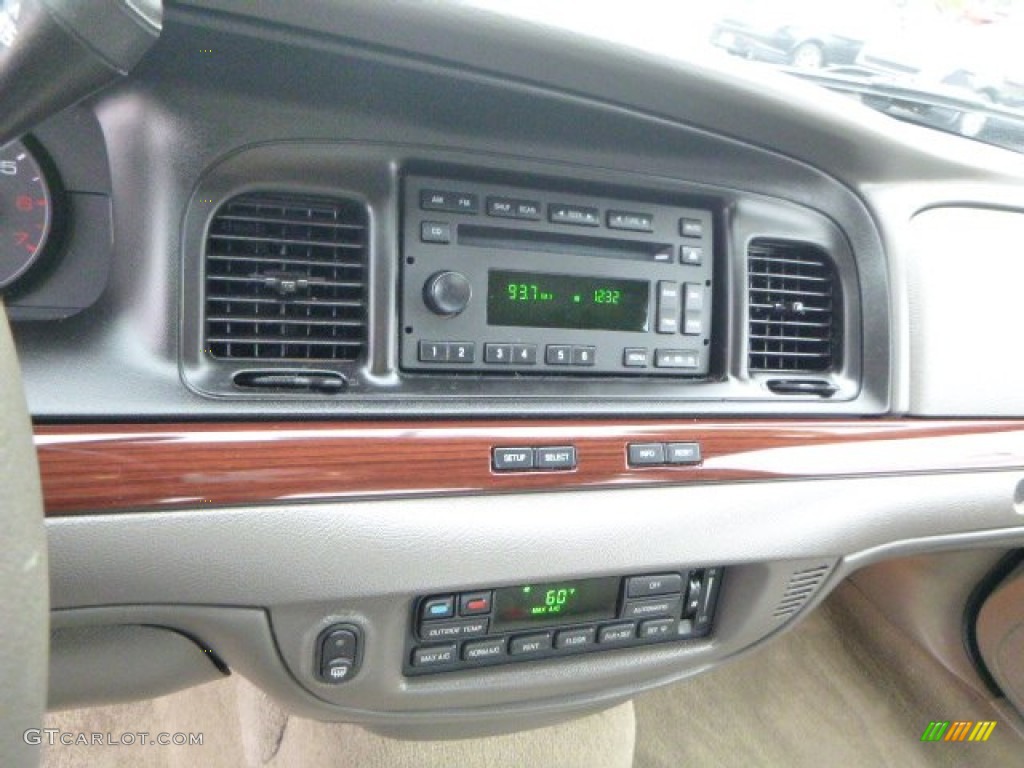 2011 Crown Victoria LX - Black / Medium Light Stone photo #13