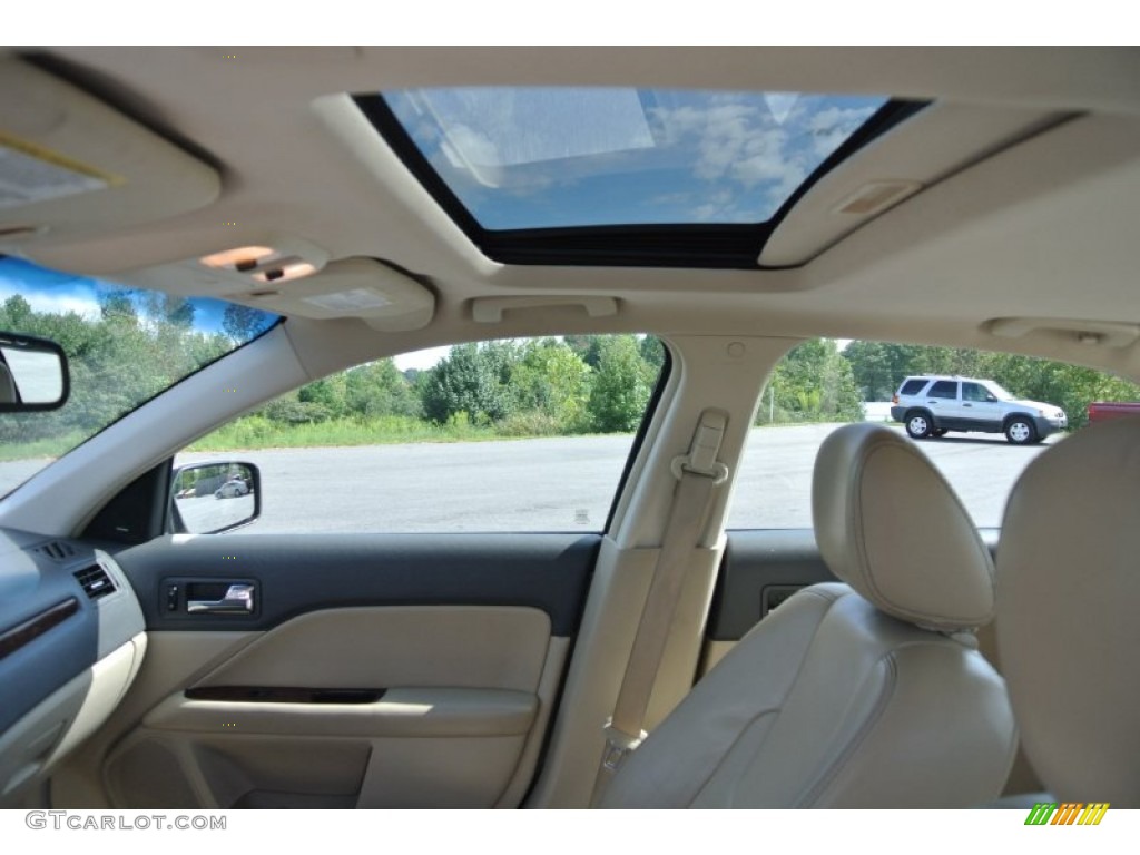 2010 Fusion SEL V6 - White Platinum Tri-coat Metallic / Camel photo #13