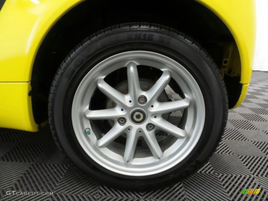 2008 fortwo passion coupe - Light Yellow / Design Black photo #15
