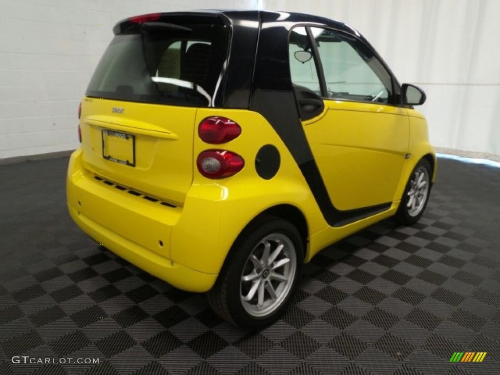 2008 fortwo passion coupe - Light Yellow / Design Black photo #19