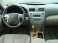 Super White - Camry XLE V6 Photo No. 17