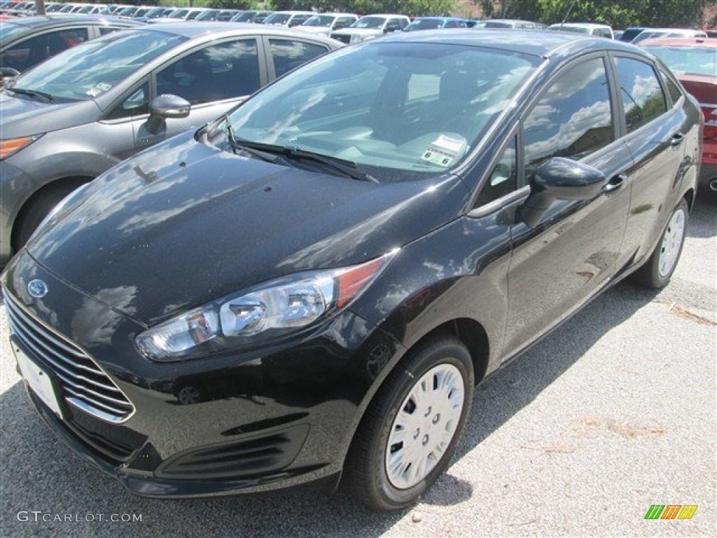 2015 Fiesta S Sedan - Tuxedo Black Metallic / Charcoal Black photo #1