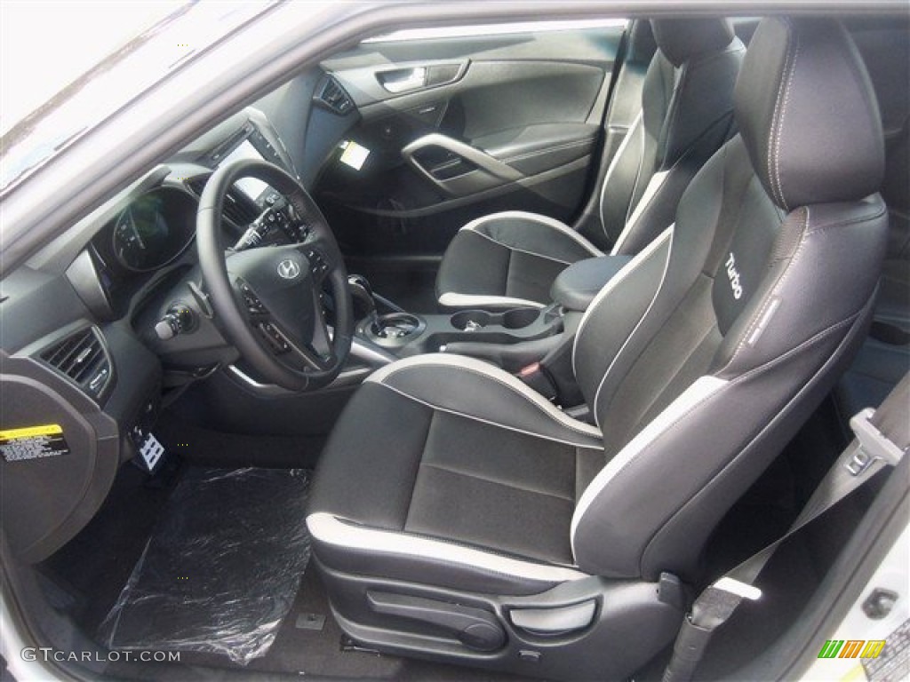 Black Interior 2015 Hyundai Veloster Turbo Photo 97252498