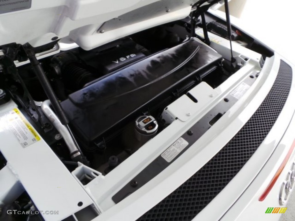 2011 Audi R8 Spyder 4.2 FSI quattro Engine Photos
