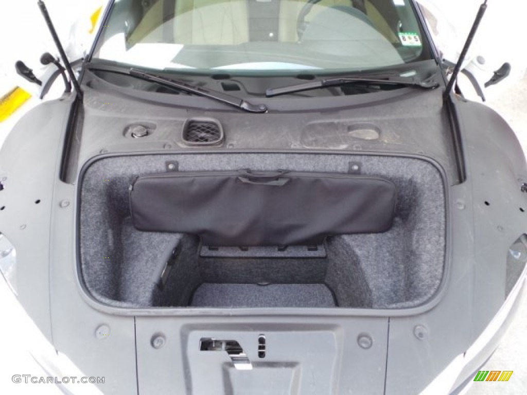 2011 Audi R8 Spyder 4.2 FSI quattro Trunk Photos