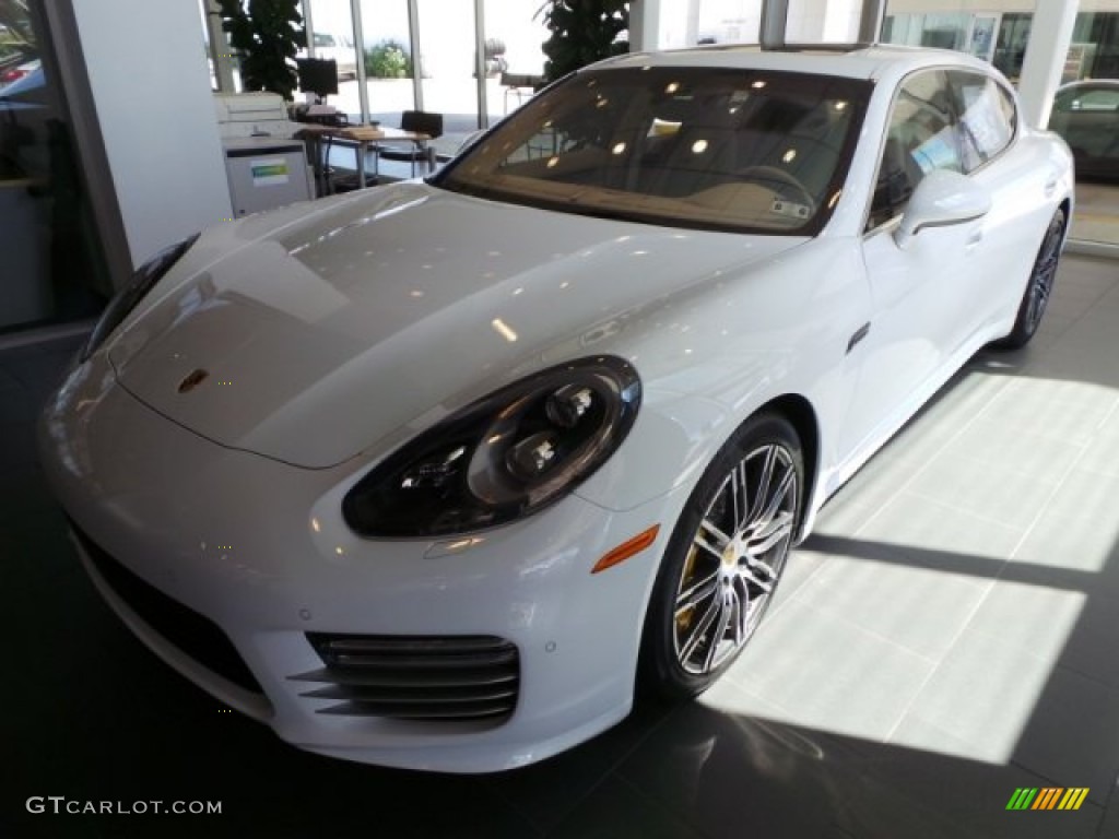 2015 Porsche Panamera Turbo S Executive Exterior Photos