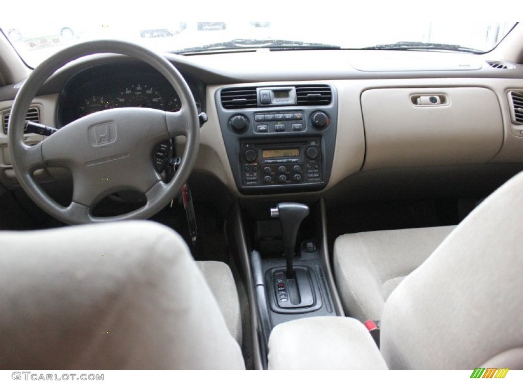 1999 Accord EX Sedan - Taffeta White / Ivory photo #22