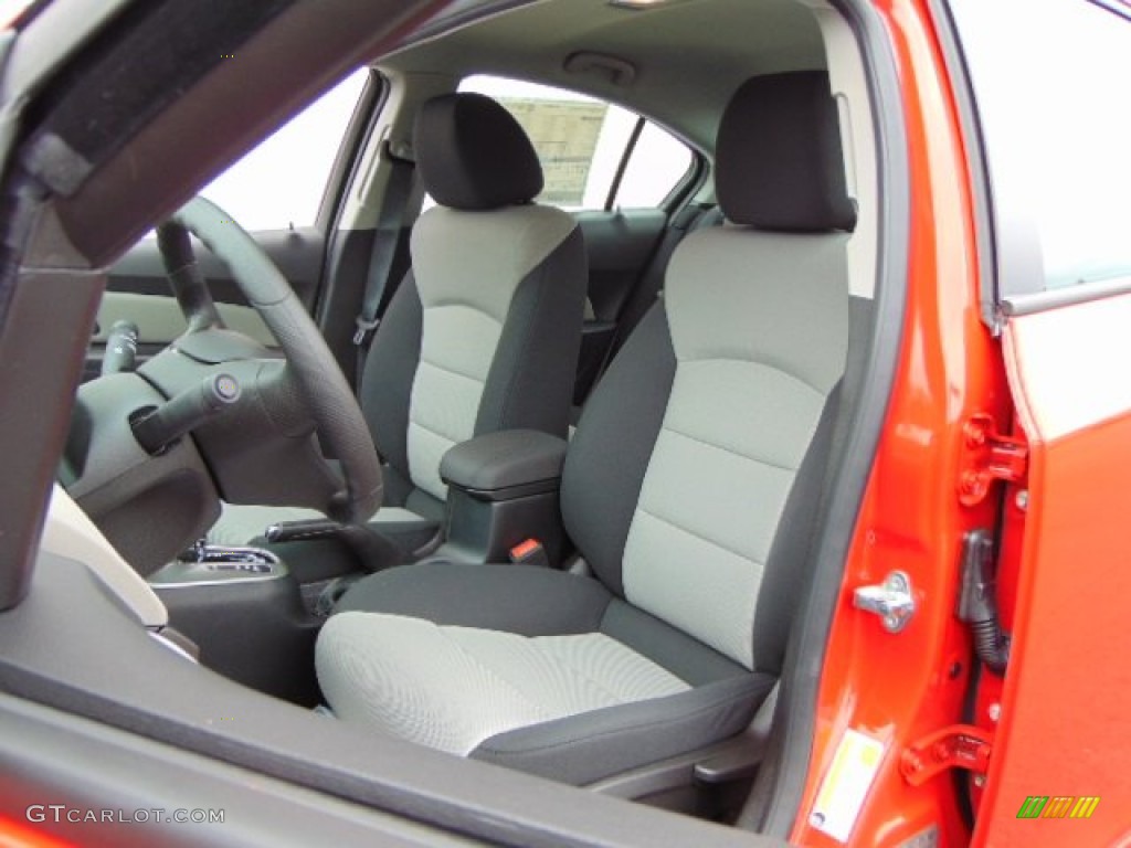 2014 Cruze LS - Red Hot / Jet Black/Medium Titanium photo #8