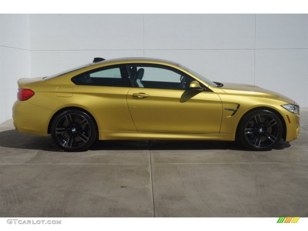 Austin Yellow Metallic 2015 BMW M4 Coupe Exterior Photo #97270090
