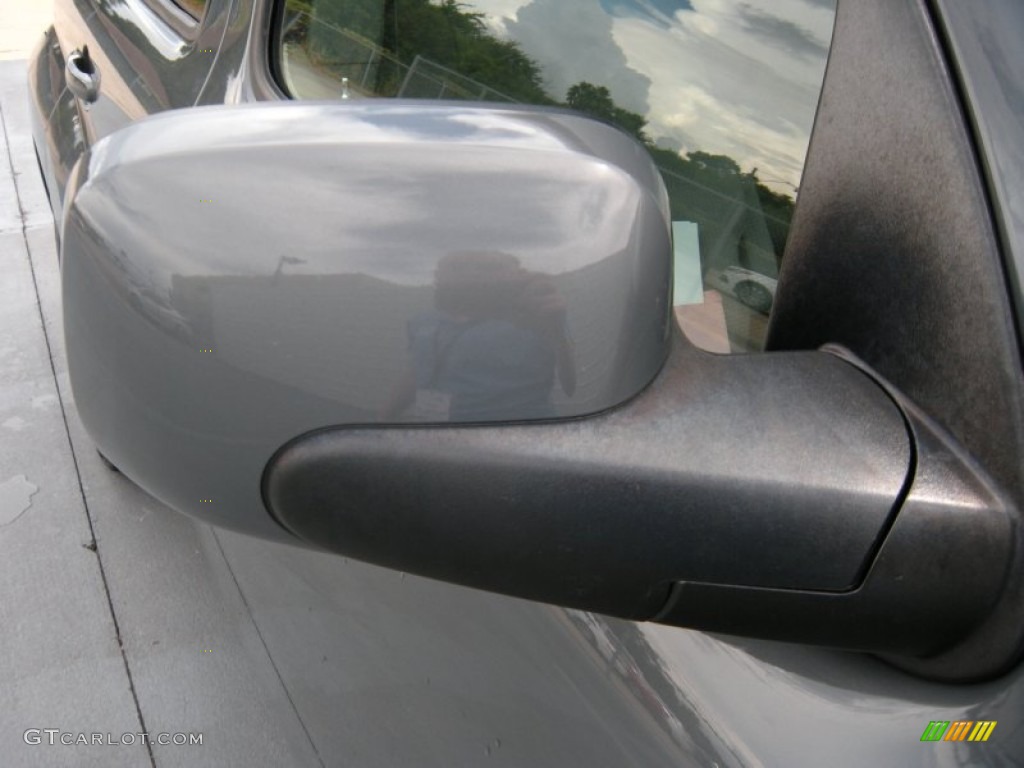 2008 HHR LT - Dark Gray Metallic / Gray photo #34