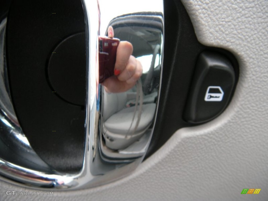 2008 HHR LT - Dark Gray Metallic / Gray photo #44