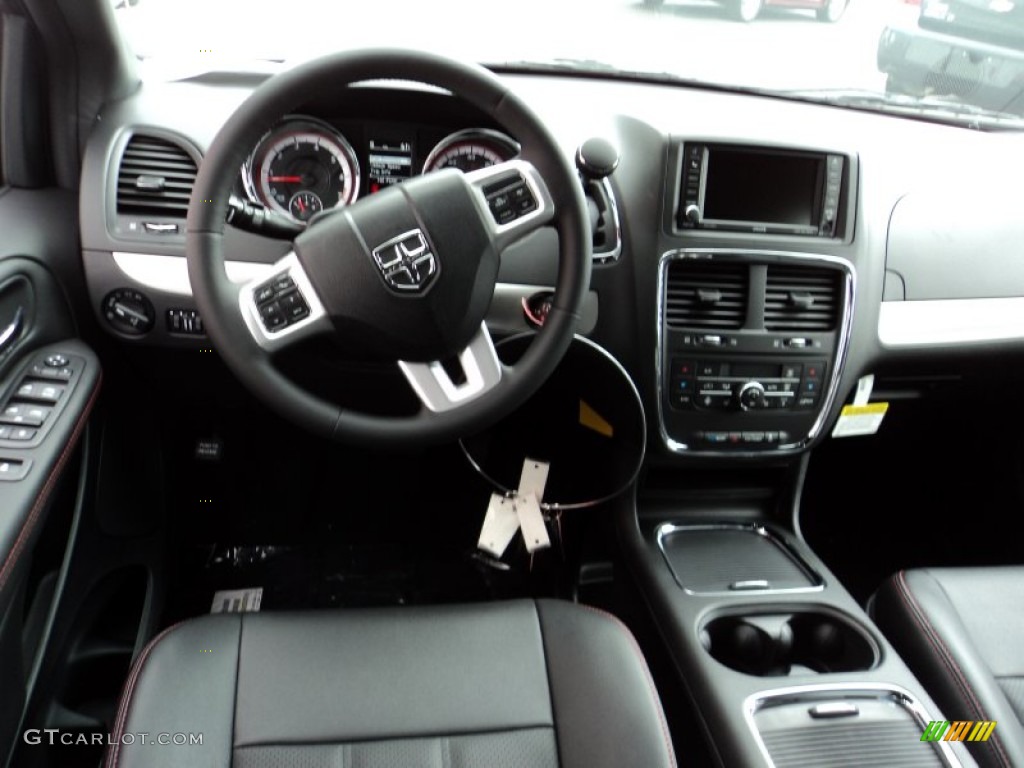 2015 Dodge Grand Caravan R/T R/T Black Dashboard Photo #97277493