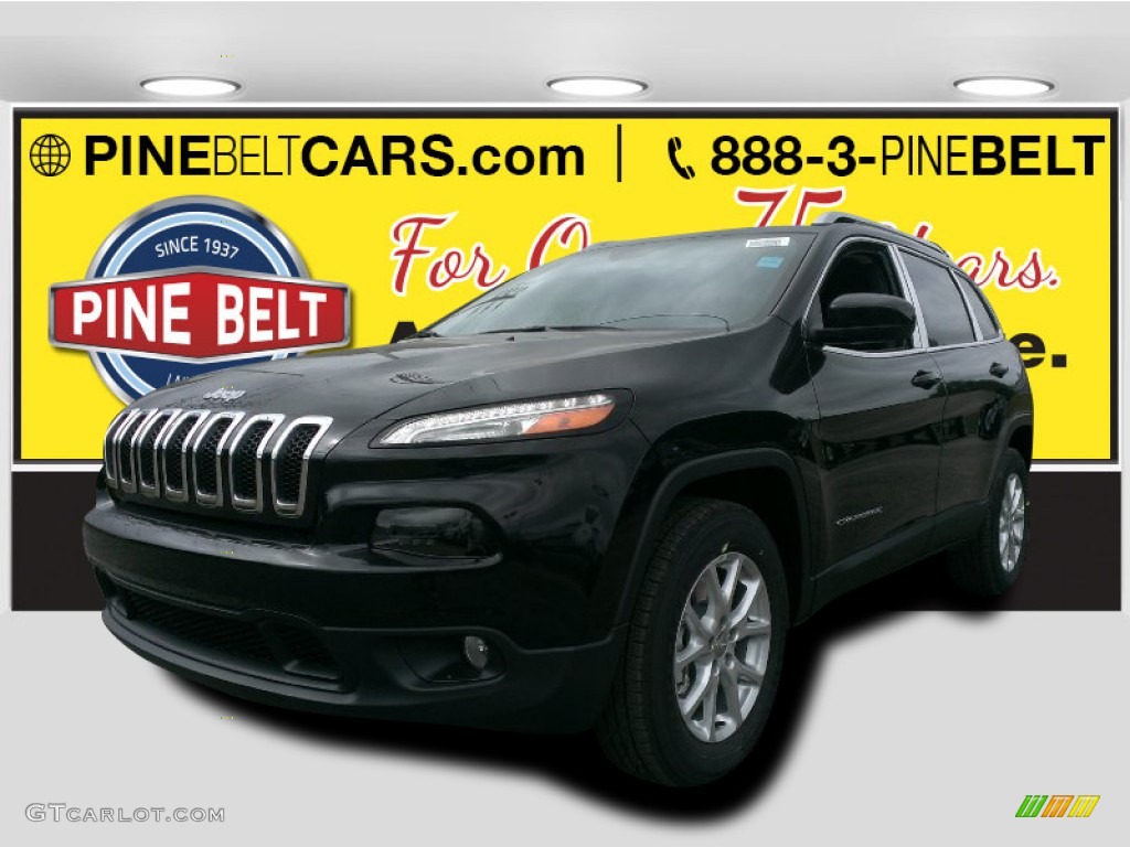 2015 Cherokee Latitude 4x4 - Brilliant Black Crystal Pearl / Black photo #1