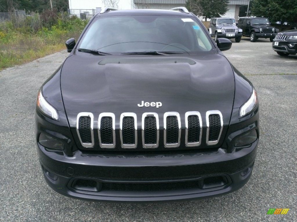 2015 Cherokee Latitude 4x4 - Brilliant Black Crystal Pearl / Black photo #2