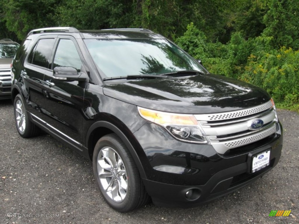 2015 Explorer XLT 4WD - Tuxedo Black / Charcoal Black photo #1