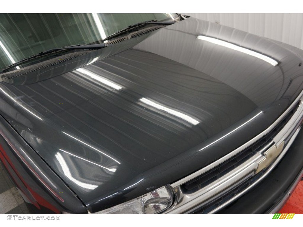 2005 Suburban 1500 LT 4x4 - Dark Gray Metallic / Gray/Dark Charcoal photo #47