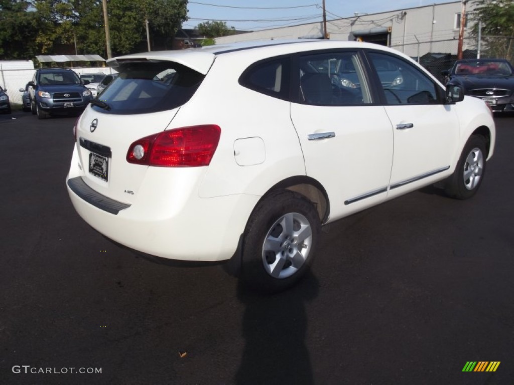2011 Rogue S AWD - Pearl White / Black photo #4