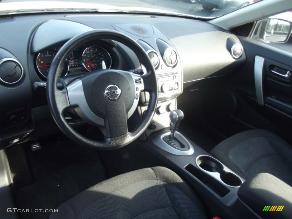2011 Rogue S AWD - Pearl White / Black photo #9