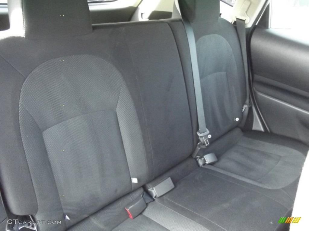 2011 Rogue S AWD - Pearl White / Black photo #14
