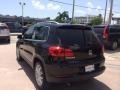 Deep Black Metallic - Tiguan SE Photo No. 3