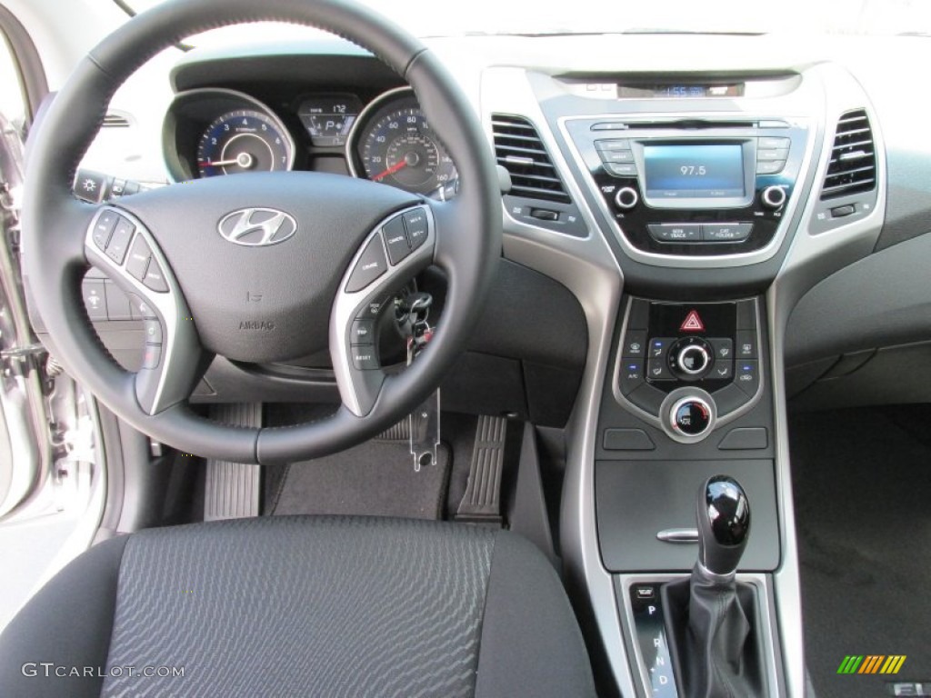 2015 Elantra SE Sedan - Titanium Gray Metallic / Black photo #25