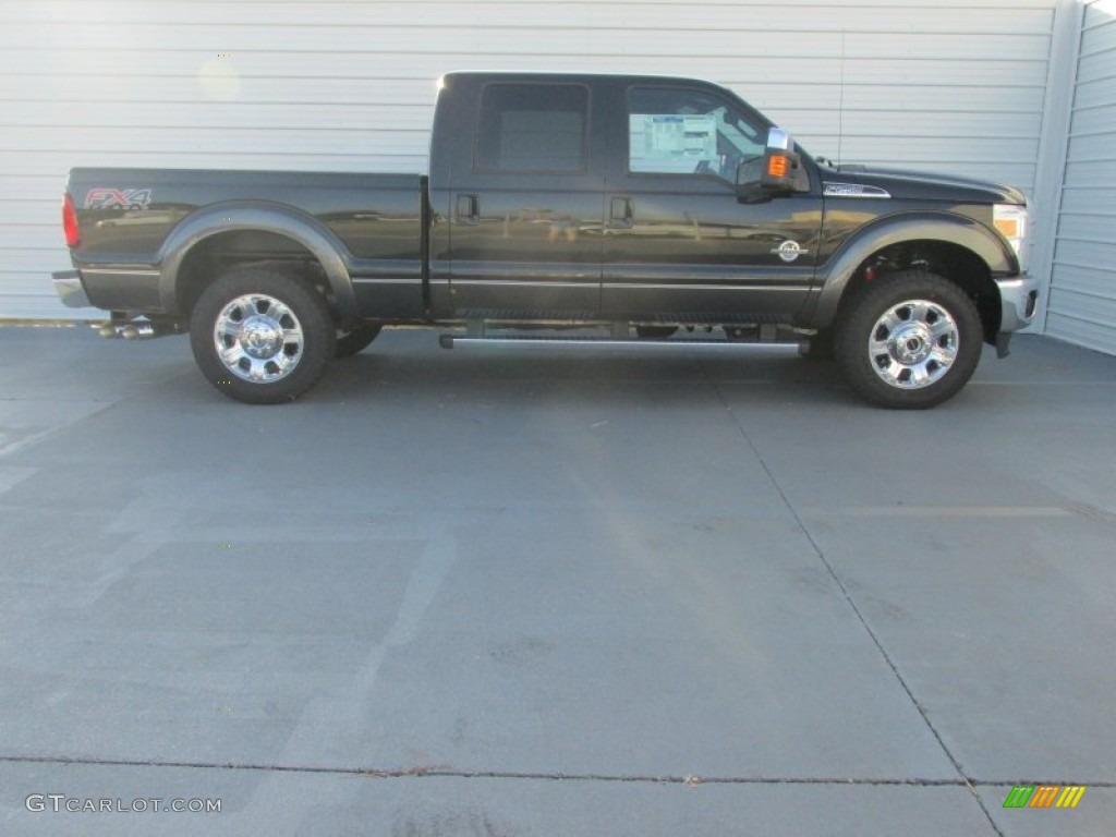 2015 F250 Super Duty Lariat Crew Cab 4x4 - Tuxedo Black / Black photo #3