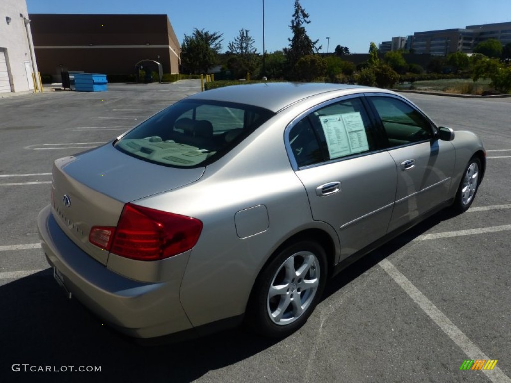 2004 G 35 Sedan - Desert Platinum Metallic / Willow photo #11