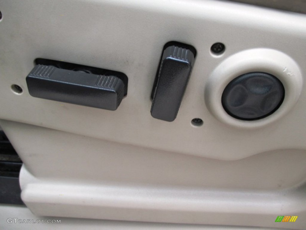 2004 Escalade AWD - Red E / Shale photo #6