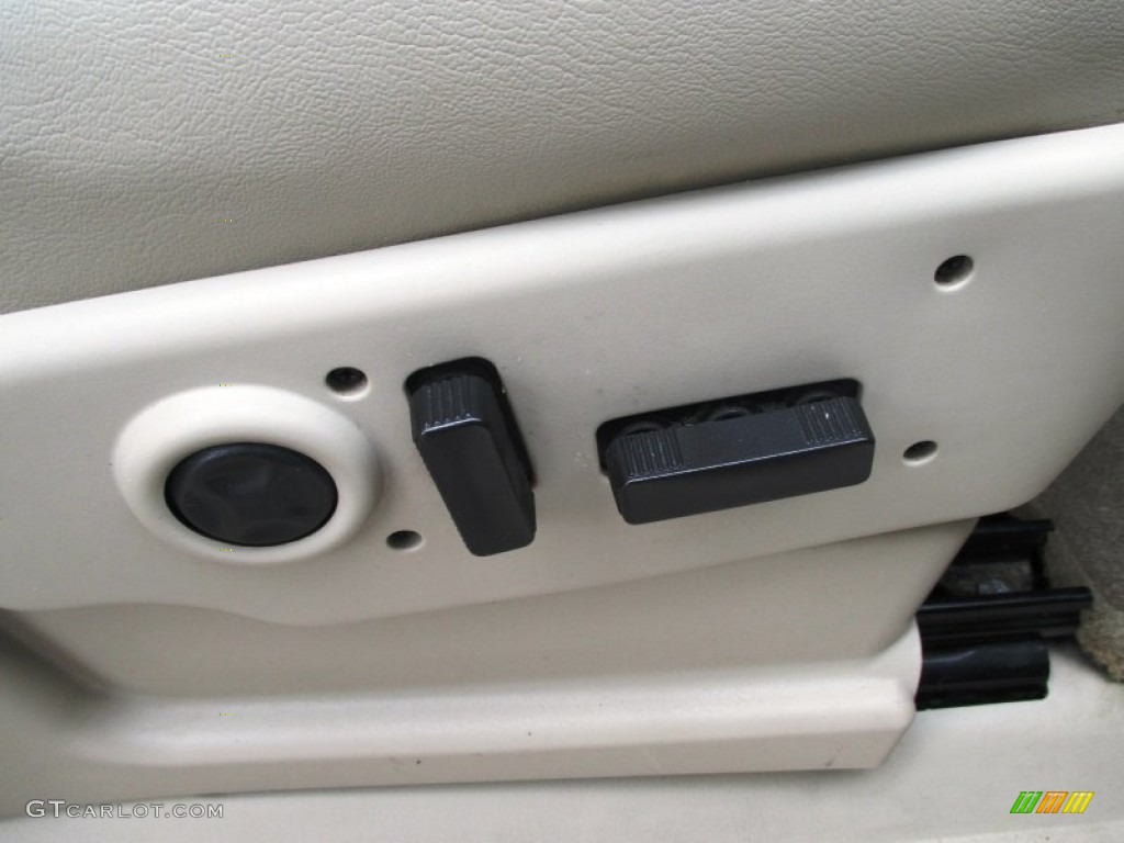 2004 Escalade AWD - Red E / Shale photo #34