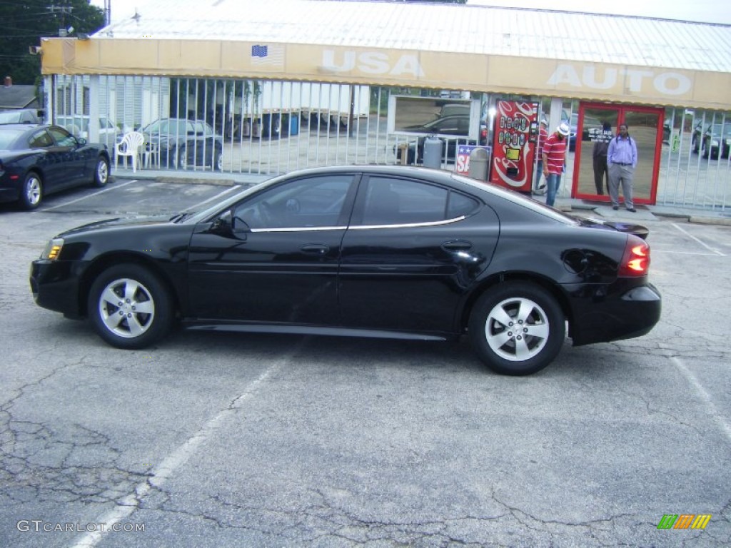 2007 Grand Prix Sedan - Black / Ebony photo #2