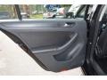 Black - Jetta SE Sedan Photo No. 10