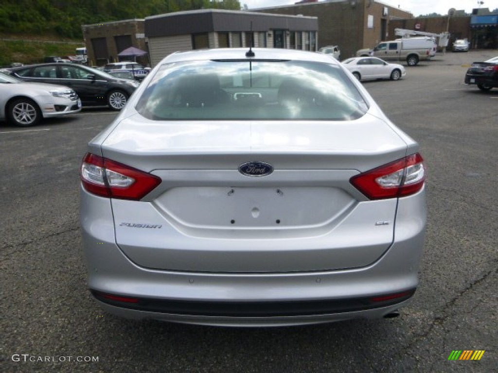 2013 Fusion SE - Ingot Silver Metallic / Charcoal Black photo #3