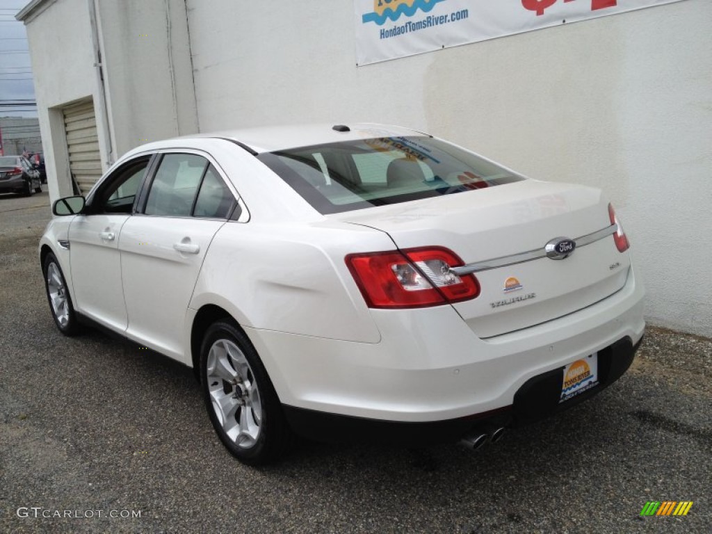 2010 Taurus SEL - White Suede Metallic / Light Stone photo #7