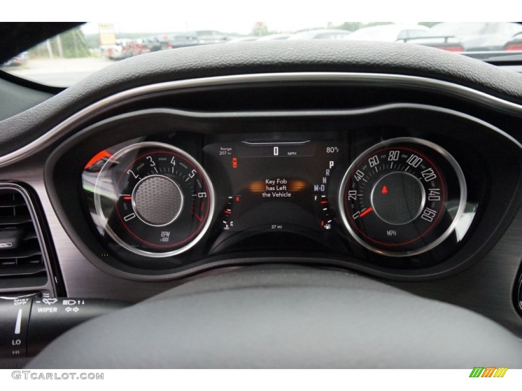 2015 Dodge Challenger SXT Gauges Photo #97336656