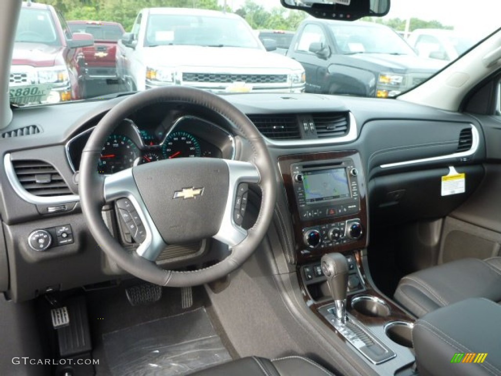 2015 Traverse LTZ - White Diamond Tricoat / Ebony photo #13