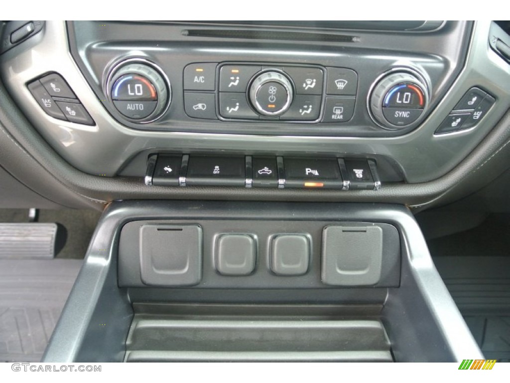 2015 Chevrolet Silverado 3500HD LTZ Crew Cab Dual Rear Wheel 4x4 Controls Photo #97342341