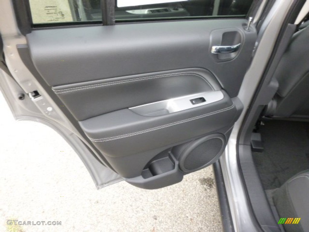 2015 Jeep Compass High Altitude Dark Slate Gray Door Panel Photo #97349622