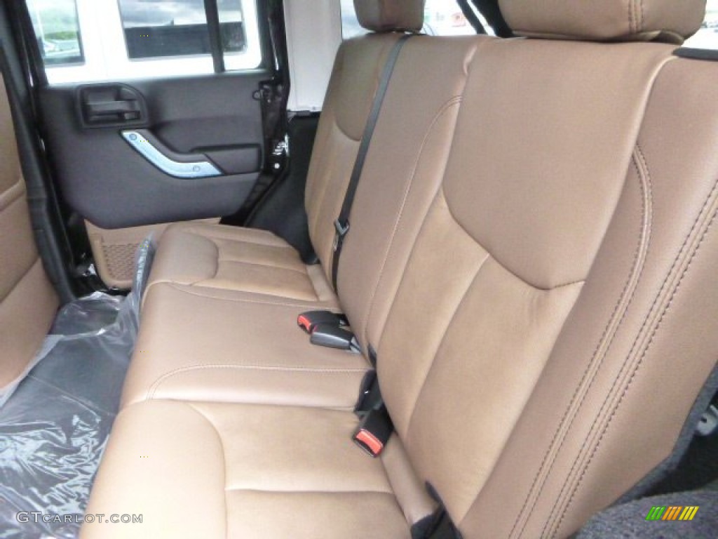 2015 Jeep Wrangler Unlimited Sahara 4x4 Rear Seat Photo #97352219