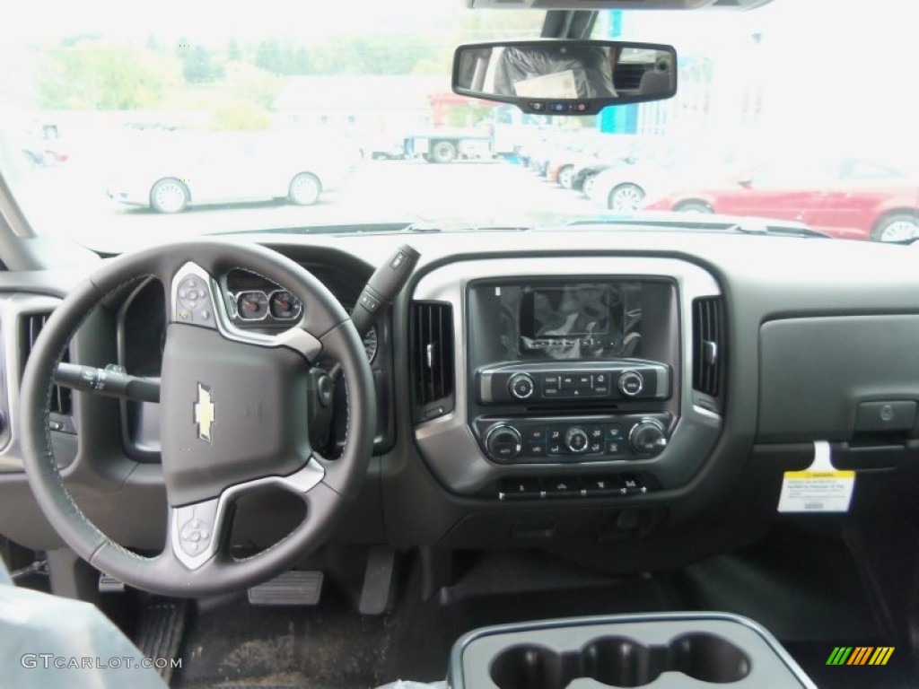 2015 Chevrolet Silverado 3500HD LT Crew Cab 4x4 Utility Jet Black Dashboard Photo #97353654