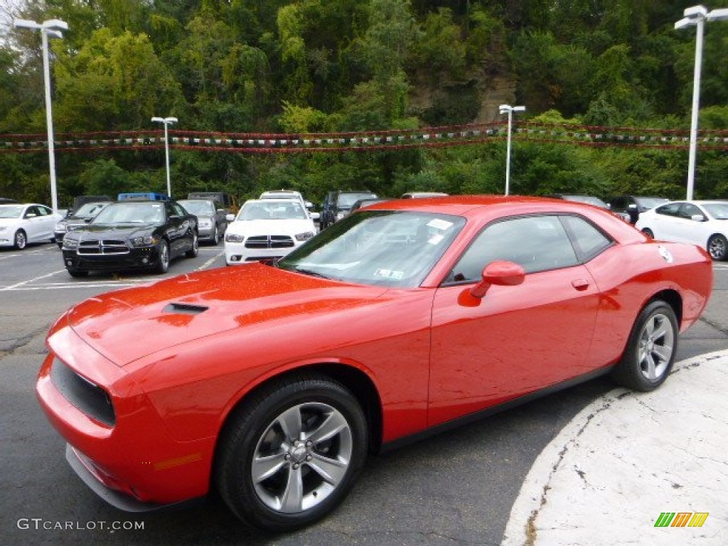 2015 Challenger SXT - TorRed / Black photo #1