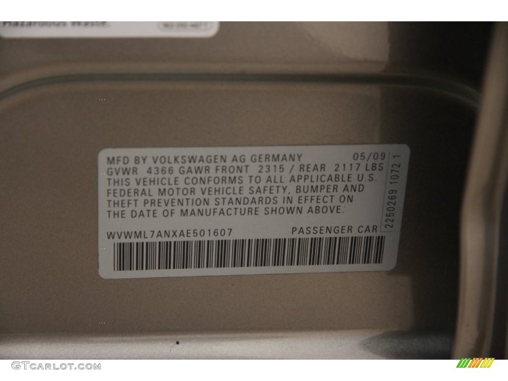 2010 CC Sport - Light Brown Metallic / Cornsilk Beige Two Tone photo #31