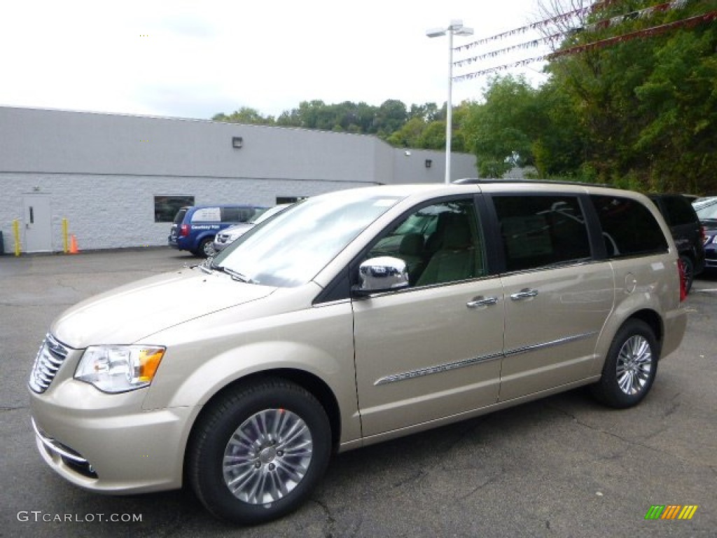 Cashmere/Sandstone Pearl 2015 Chrysler Town & Country Limited Platinum Exterior Photo #97355934