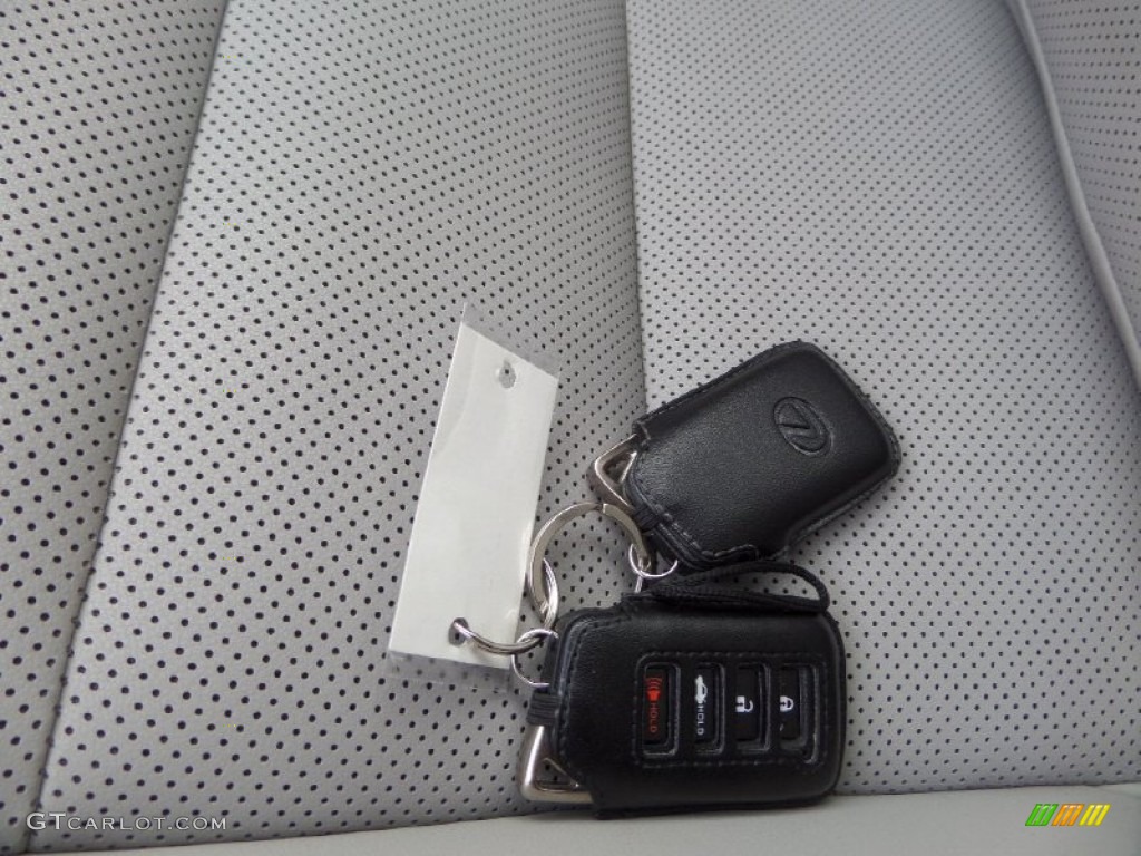 2014 IS 250 - Silver Lining Metallic / Light Gray photo #20