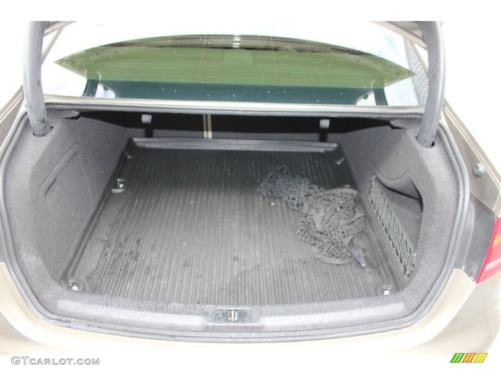 2010 A4 2.0T quattro Sedan - Dakar Beige Metallic / Beige photo #28