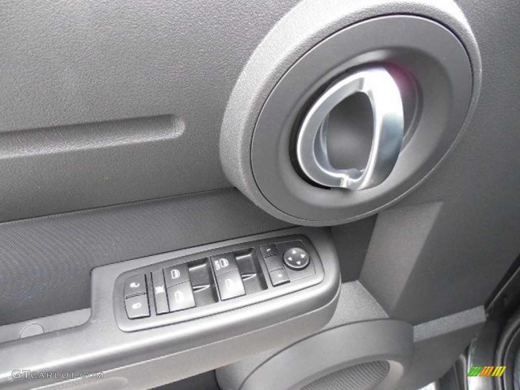 2011 Nitro Heat - Dark Charcoal Pearl / Dark Slate Gray photo #18