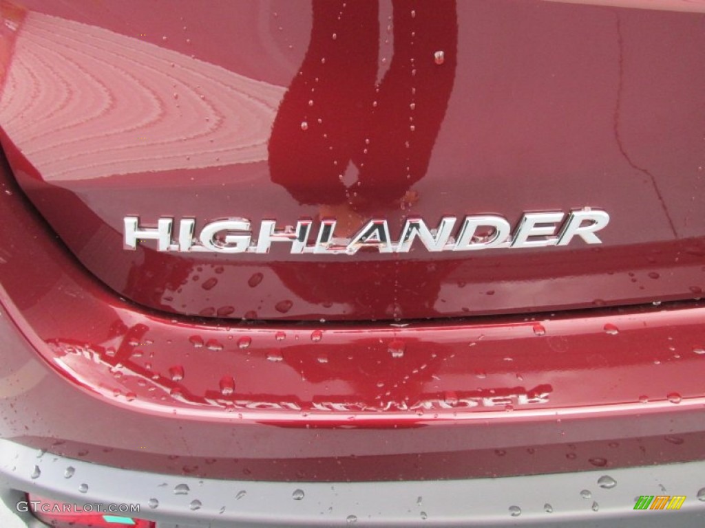 2015 Toyota Highlander LE Marks and Logos Photo #97371150