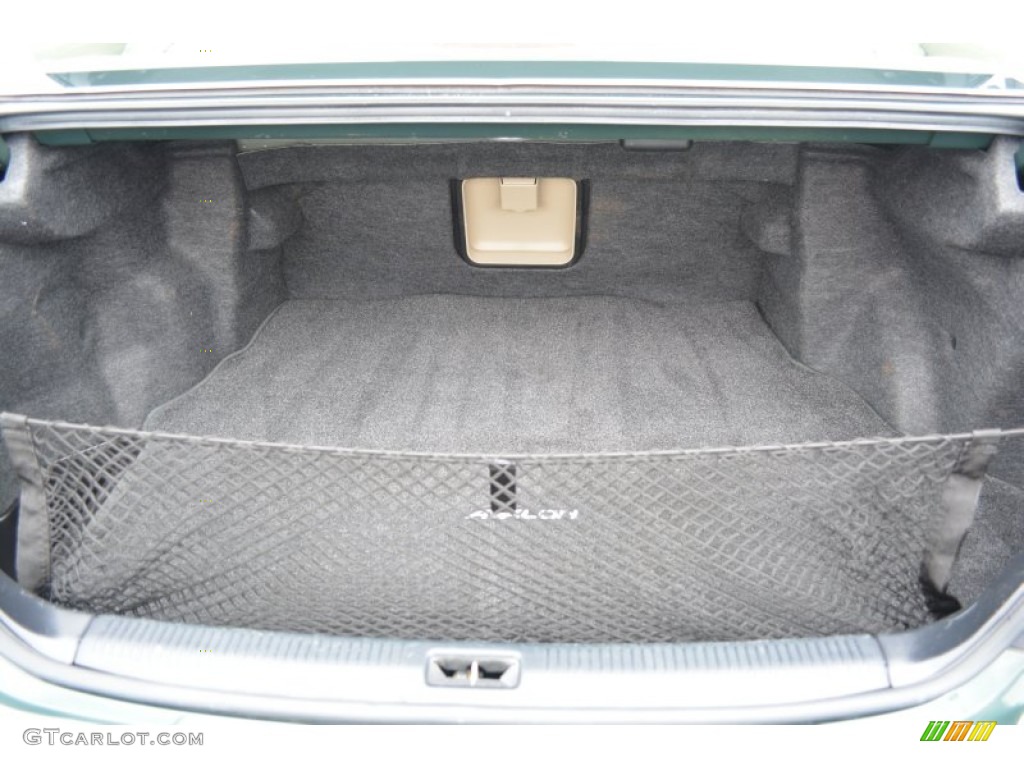 2002 Toyota Avalon XLS Trunk Photo #97377009