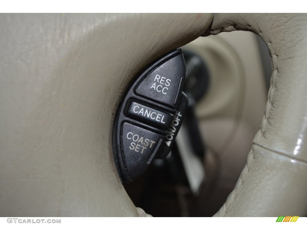 2002 Toyota Avalon XLS Controls Photo #97377282