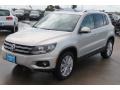 White Gold Metallic - Tiguan SE Photo No. 3